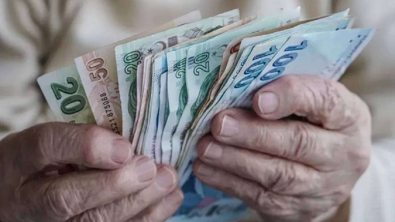 SSK ve BAĞ-KUR emeklileri dikkat: Emekli maaş zammı resmen belli oldu! İşte rakam 4